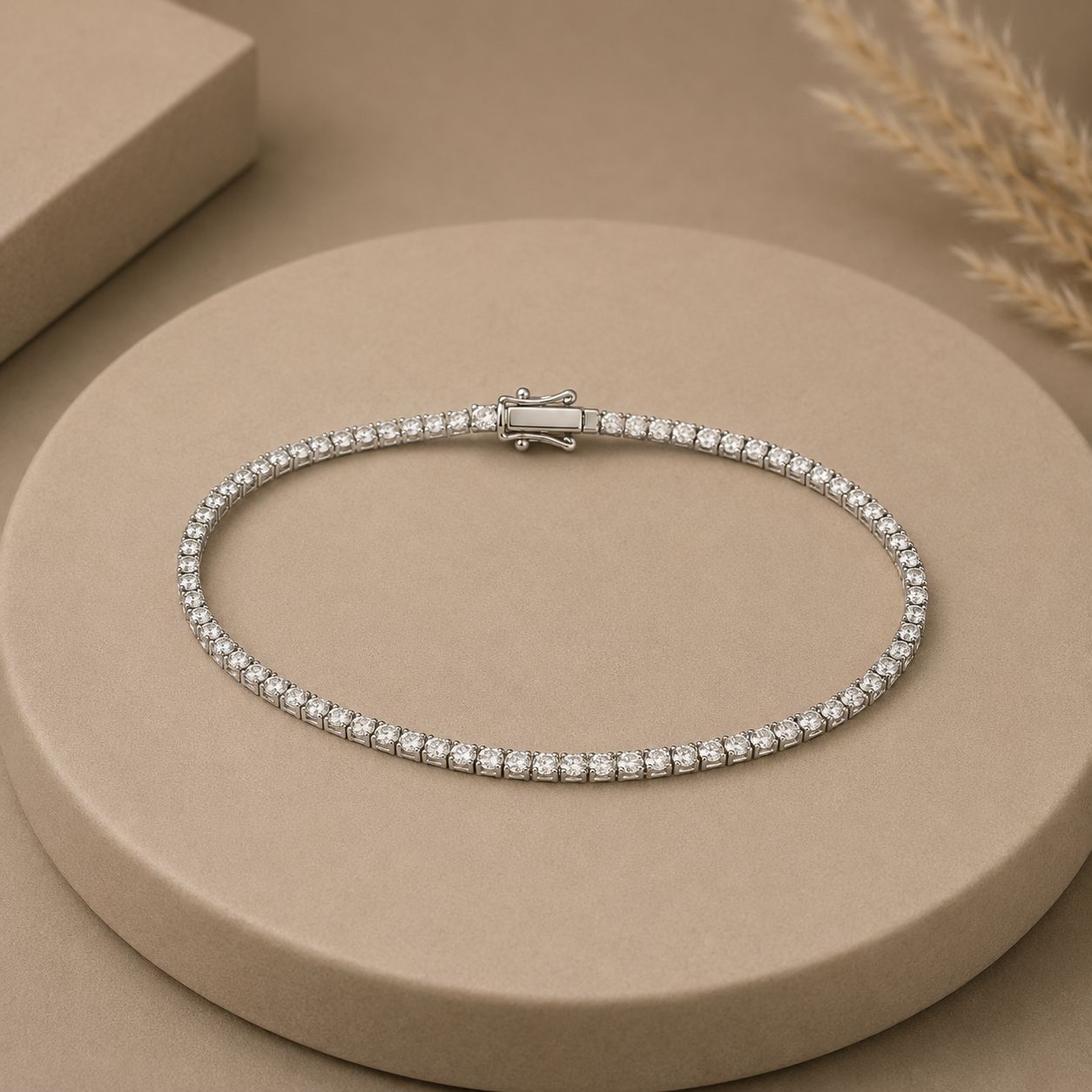 White gold tennis bracelet set with round clear stones