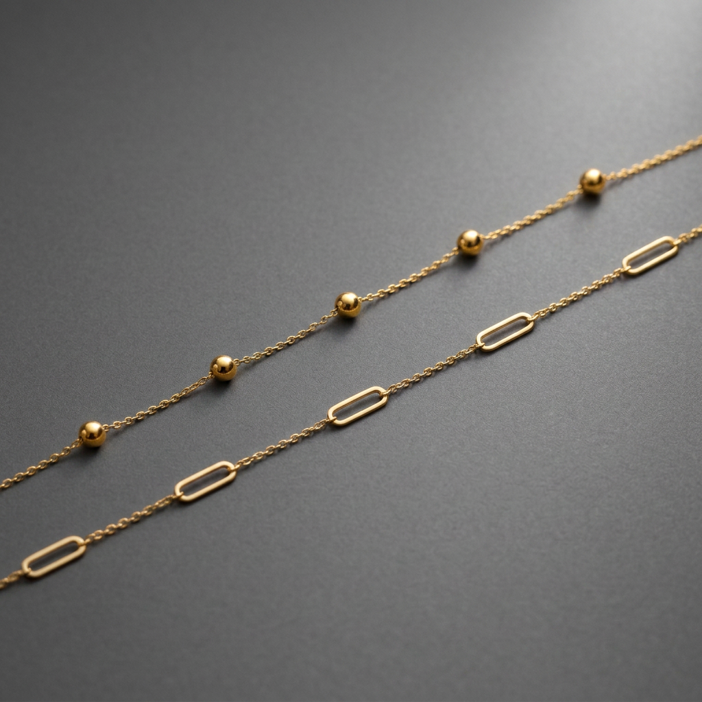 Close-up of The Luna Stack chain links